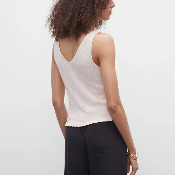 Ruffle Hem Tank - Brand New - NEVER WORN - Black - Picture 7 of 10